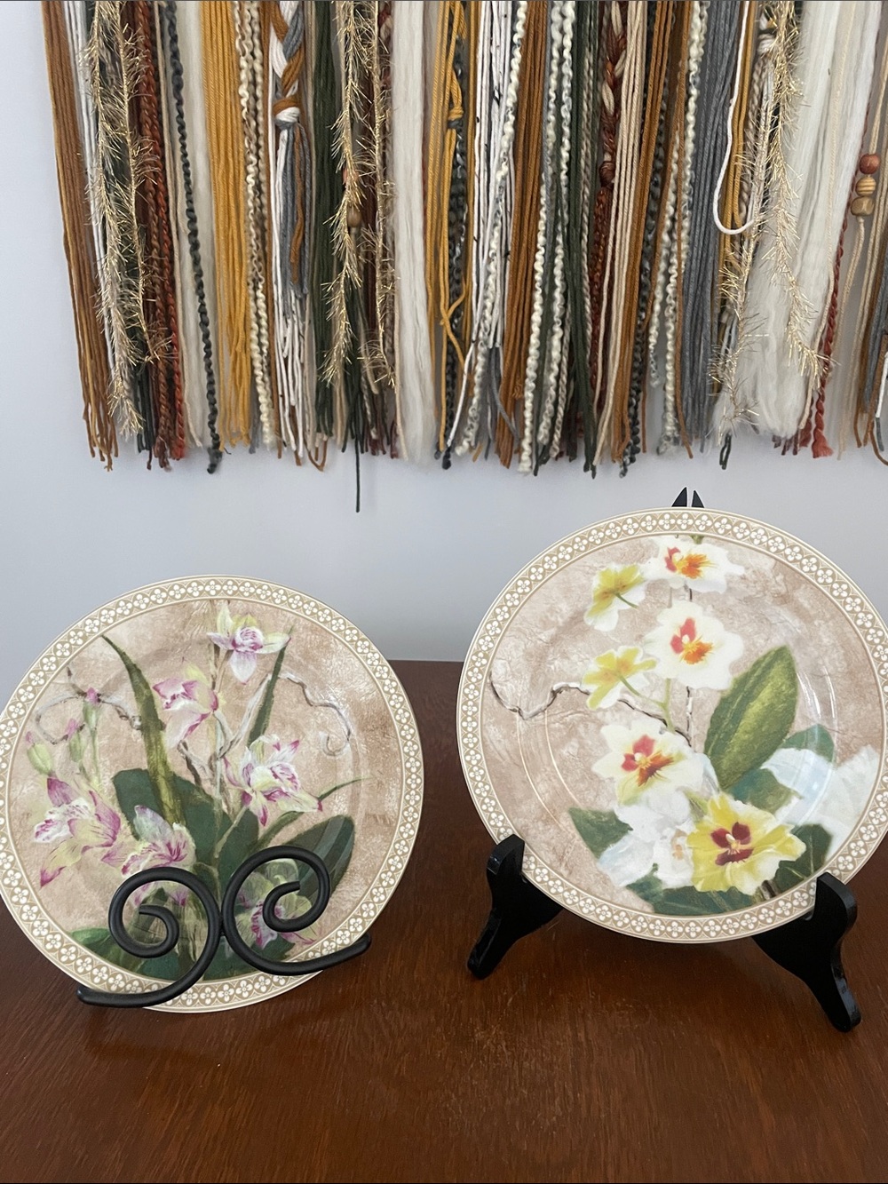Floral Decorative Ceramic Plate Set - Beige with Green & Yellow Accents like new